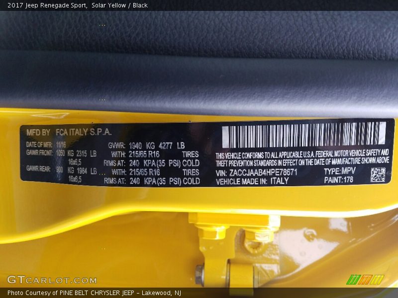Solar Yellow / Black 2017 Jeep Renegade Sport