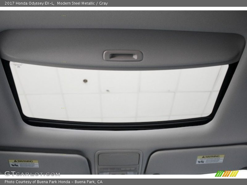 Modern Steel Metallic / Gray 2017 Honda Odyssey EX-L