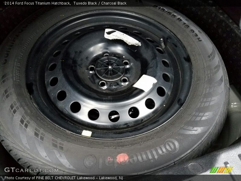 Tuxedo Black / Charcoal Black 2014 Ford Focus Titanium Hatchback