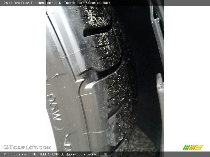 Tuxedo Black / Charcoal Black 2014 Ford Focus Titanium Hatchback