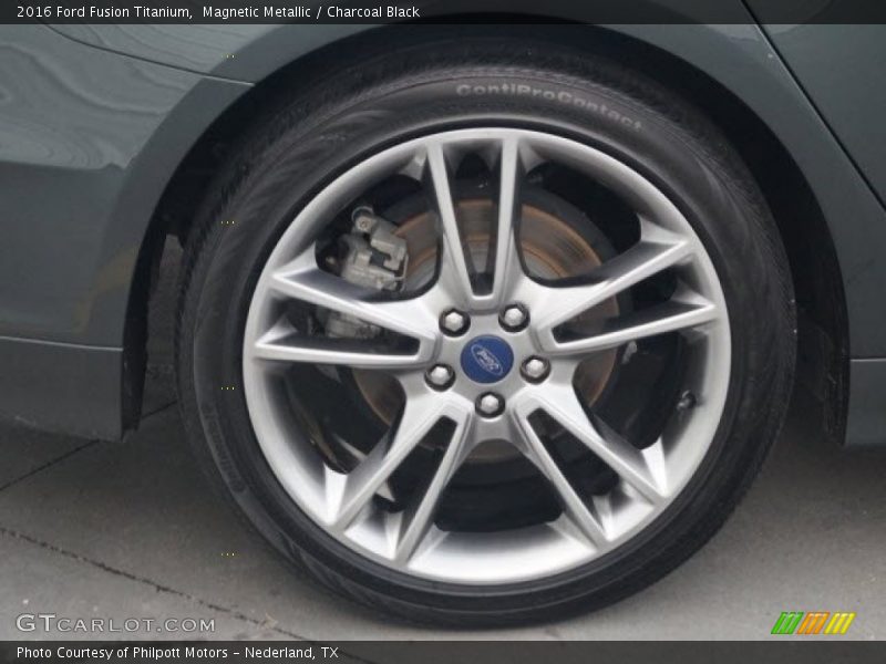 Magnetic Metallic / Charcoal Black 2016 Ford Fusion Titanium