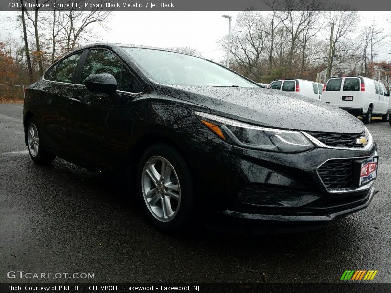 Mosaic Black Metallic / Jet Black 2017 Chevrolet Cruze LT