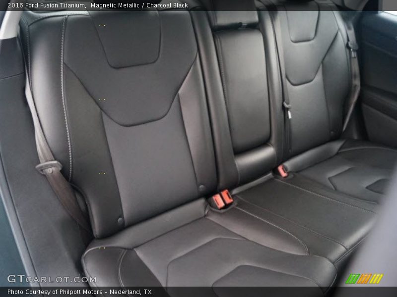 Magnetic Metallic / Charcoal Black 2016 Ford Fusion Titanium