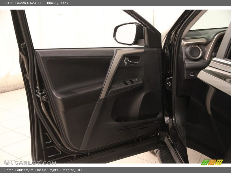 Black / Black 2015 Toyota RAV4 XLE