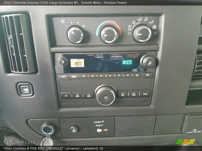 Summit White / Medium Pewter 2017 Chevrolet Express 2500 Cargo Extended WT