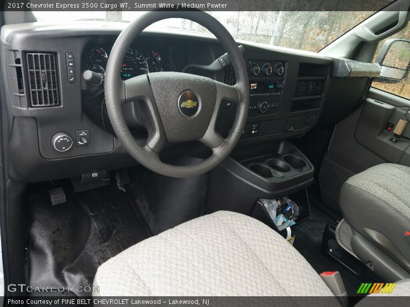 Summit White / Medium Pewter 2017 Chevrolet Express 3500 Cargo WT