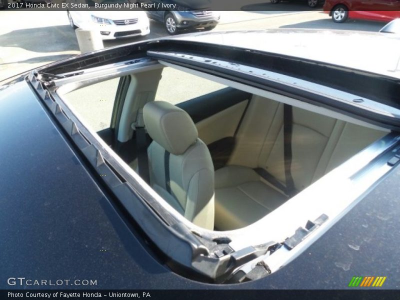 Sunroof of 2017 Civic EX Sedan