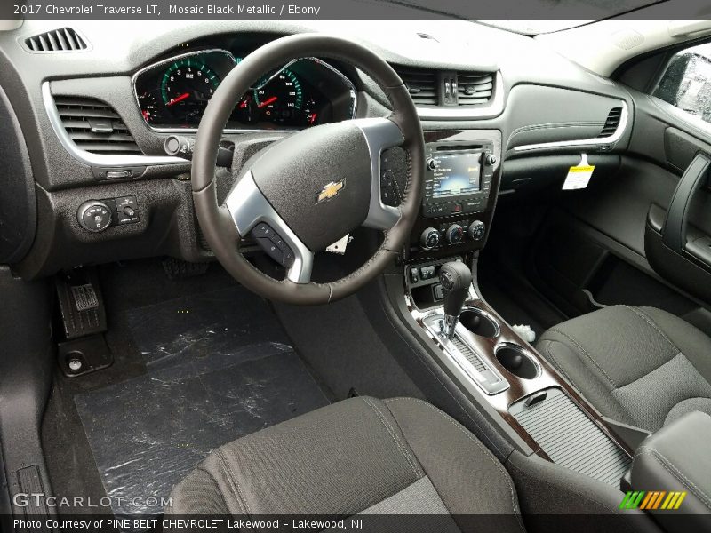 Mosaic Black Metallic / Ebony 2017 Chevrolet Traverse LT