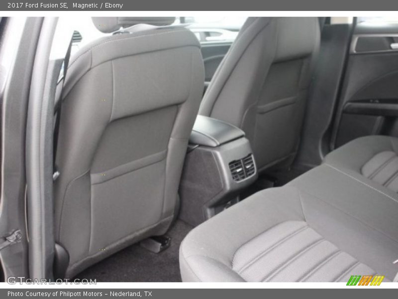 Magnetic / Ebony 2017 Ford Fusion SE