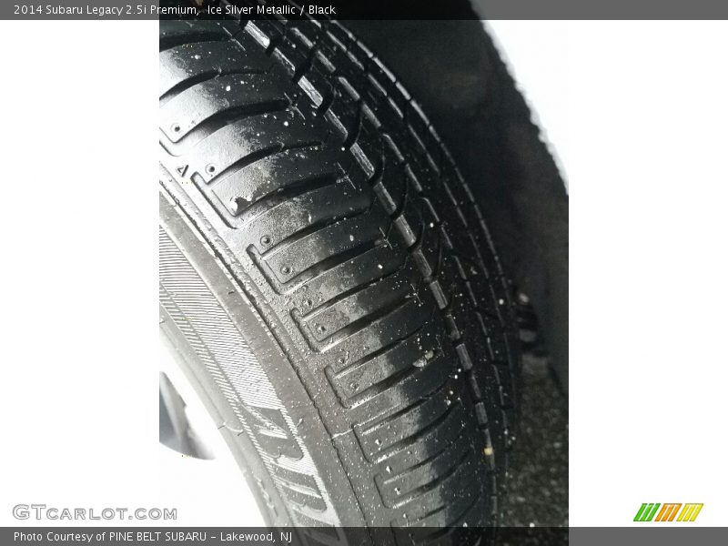 Ice Silver Metallic / Black 2014 Subaru Legacy 2.5i Premium