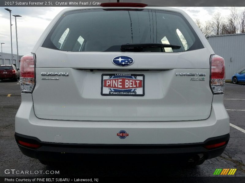 Crystal White Pearl / Gray 2017 Subaru Forester 2.5i
