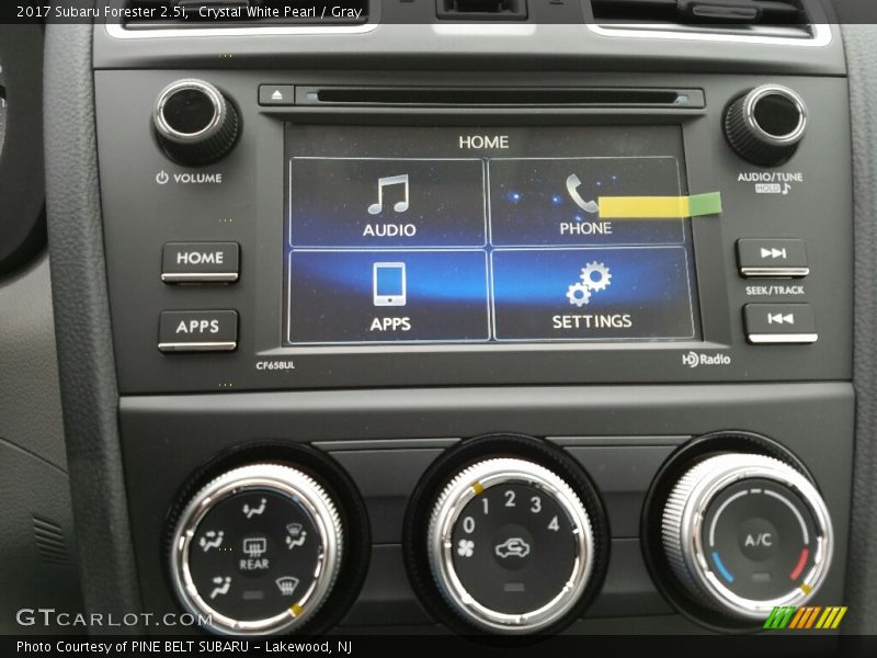 Crystal White Pearl / Gray 2017 Subaru Forester 2.5i