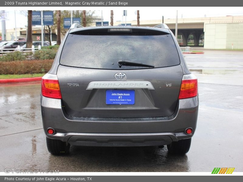 Magnetic Gray Metallic / Sand Beige 2009 Toyota Highlander Limited