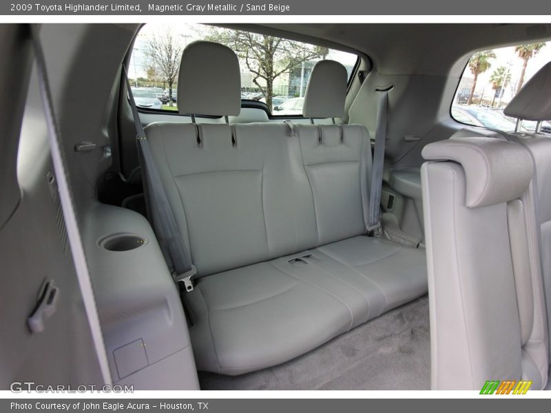 Magnetic Gray Metallic / Sand Beige 2009 Toyota Highlander Limited