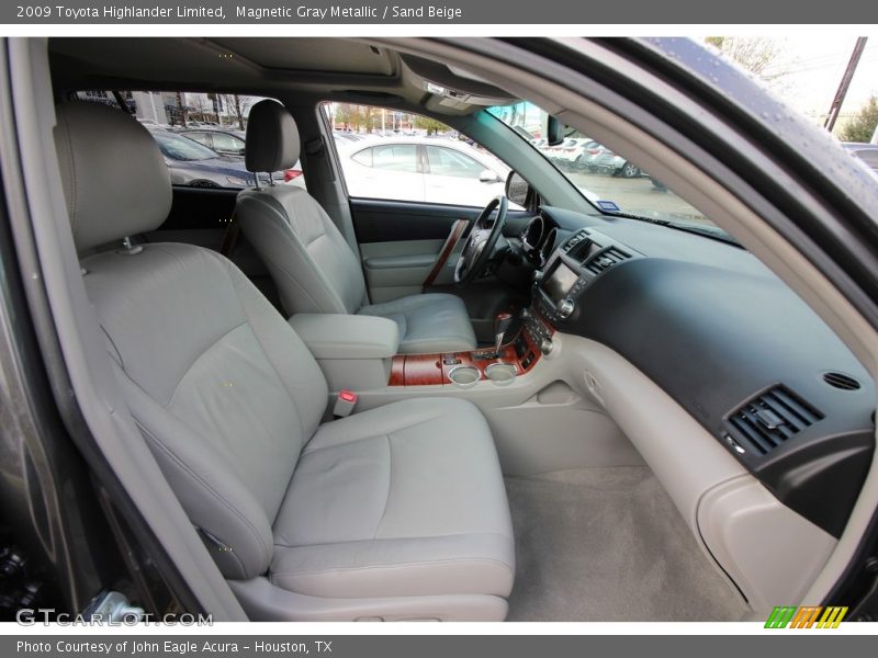 Magnetic Gray Metallic / Sand Beige 2009 Toyota Highlander Limited