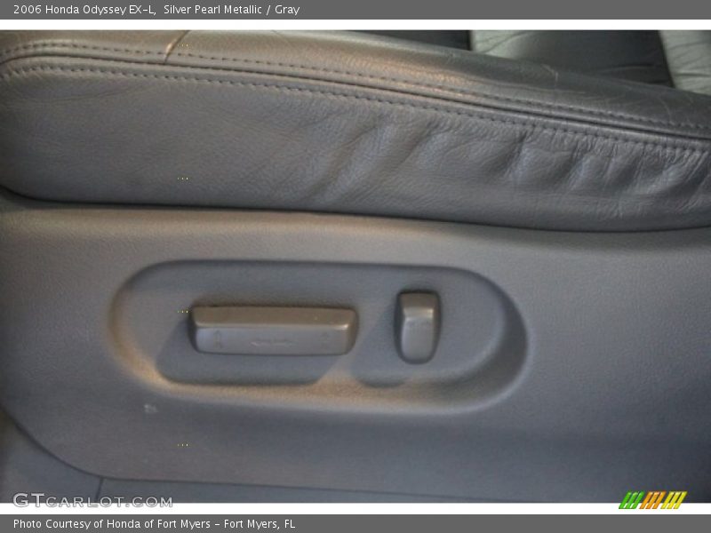 Silver Pearl Metallic / Gray 2006 Honda Odyssey EX-L