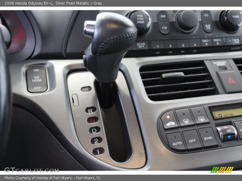 Silver Pearl Metallic / Gray 2006 Honda Odyssey EX-L