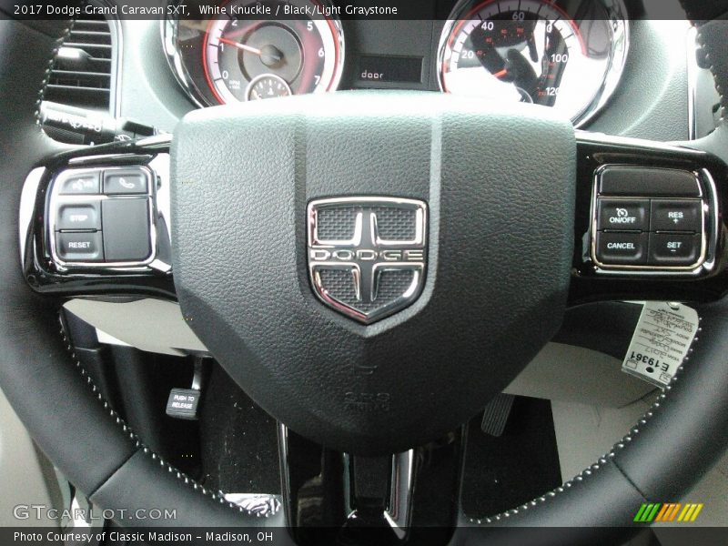 White Knuckle / Black/Light Graystone 2017 Dodge Grand Caravan SXT