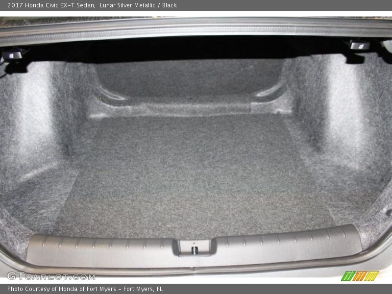 Lunar Silver Metallic / Black 2017 Honda Civic EX-T Sedan
