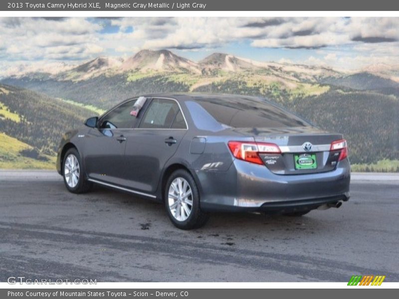 Magnetic Gray Metallic / Light Gray 2013 Toyota Camry Hybrid XLE