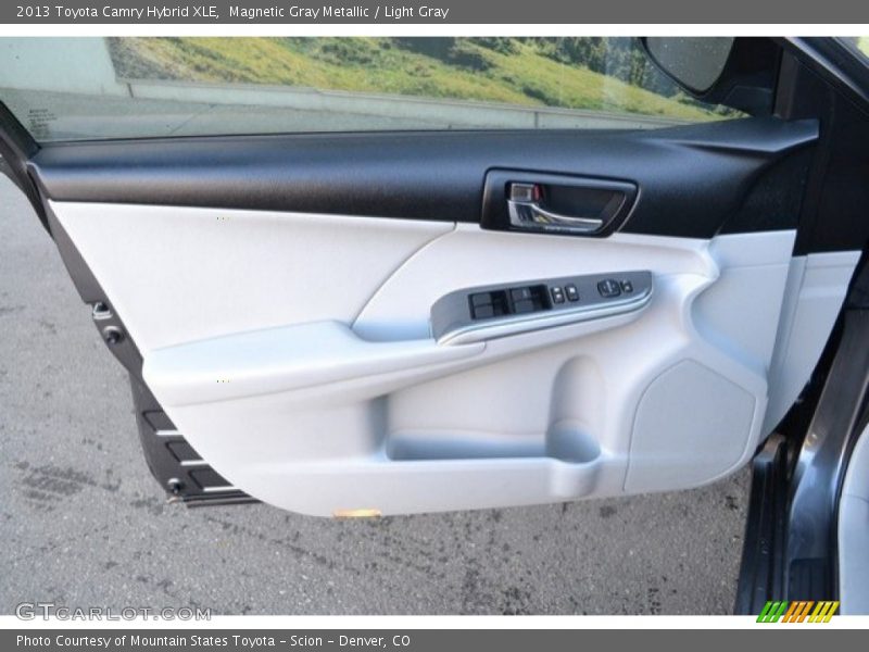 Magnetic Gray Metallic / Light Gray 2013 Toyota Camry Hybrid XLE