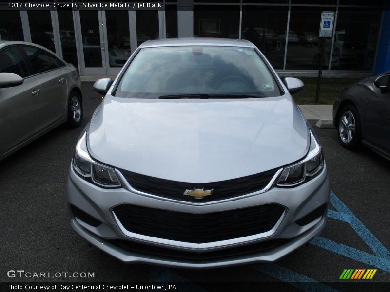 Silver Ice Metallic / Jet Black 2017 Chevrolet Cruze LS