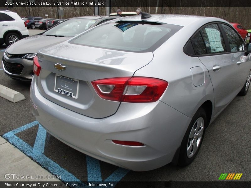 Silver Ice Metallic / Jet Black 2017 Chevrolet Cruze LS