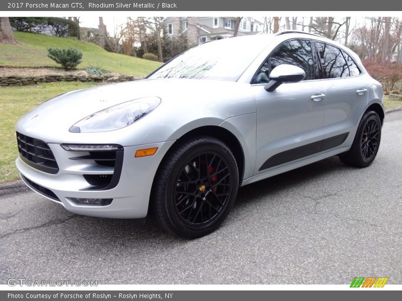 Rhodium Silver Metallic / Black 2017 Porsche Macan GTS