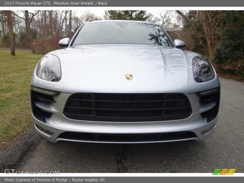 Rhodium Silver Metallic / Black 2017 Porsche Macan GTS
