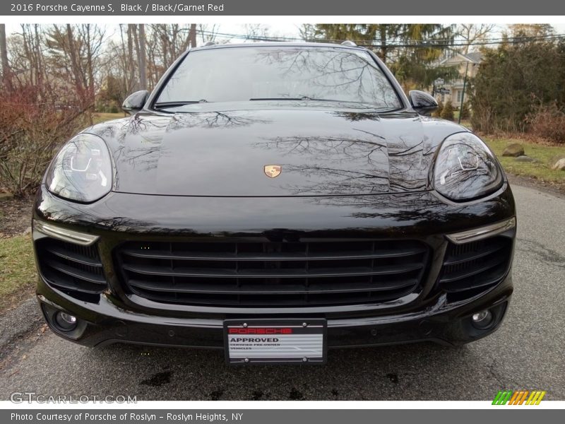 Black / Black/Garnet Red 2016 Porsche Cayenne S