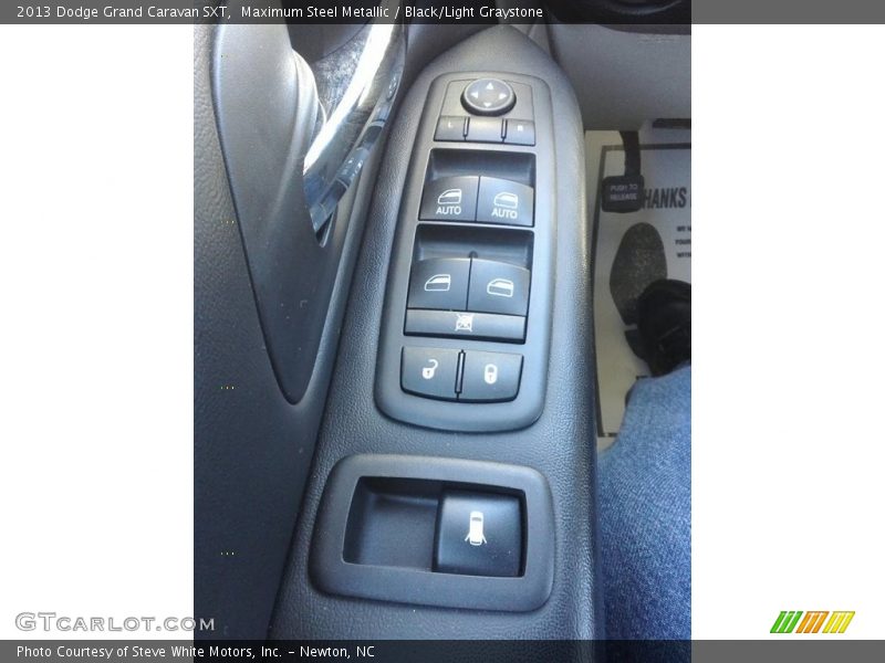 Maximum Steel Metallic / Black/Light Graystone 2013 Dodge Grand Caravan SXT