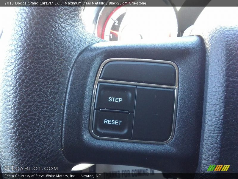 Maximum Steel Metallic / Black/Light Graystone 2013 Dodge Grand Caravan SXT