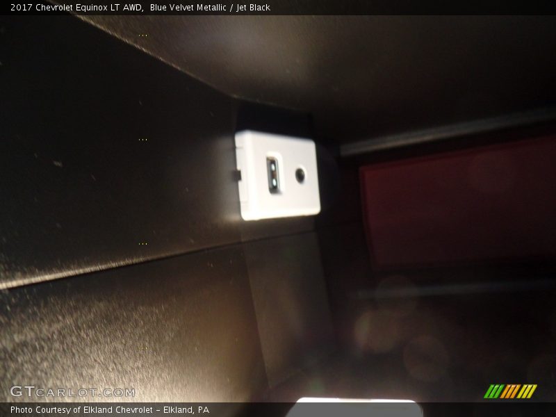 Blue Velvet Metallic / Jet Black 2017 Chevrolet Equinox LT AWD