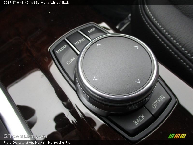 Alpine White / Black 2017 BMW X3 xDrive28i