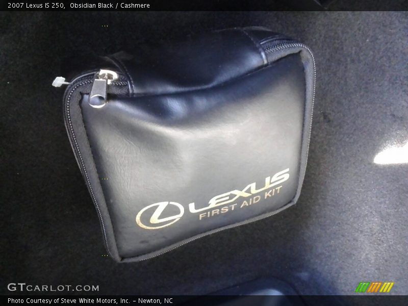 Obsidian Black / Cashmere 2007 Lexus IS 250