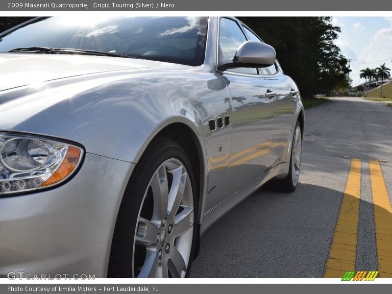 Grigio Touring (Silver) / Nero 2009 Maserati Quattroporte