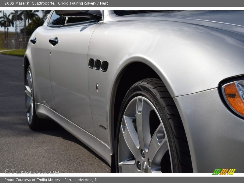 Grigio Touring (Silver) / Nero 2009 Maserati Quattroporte