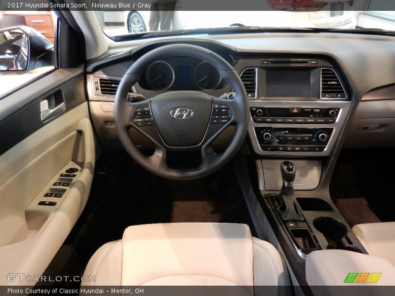 Nouveau Blue / Gray 2017 Hyundai Sonata Sport