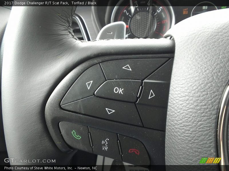 Controls of 2017 Challenger R/T Scat Pack