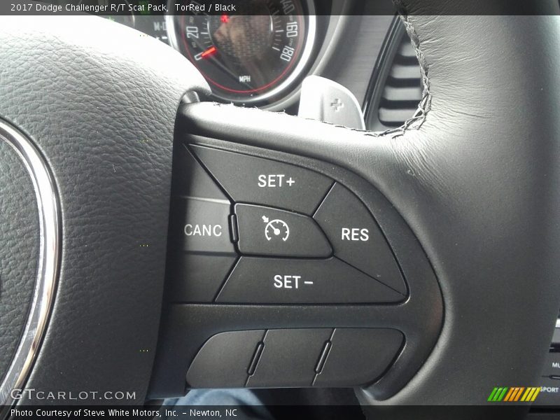 Controls of 2017 Challenger R/T Scat Pack