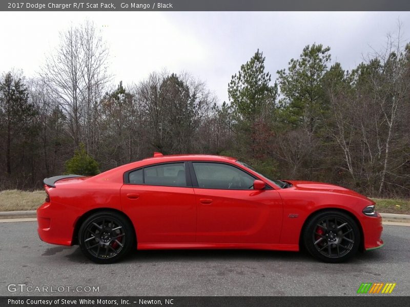 Go Mango / Black 2017 Dodge Charger R/T Scat Pack