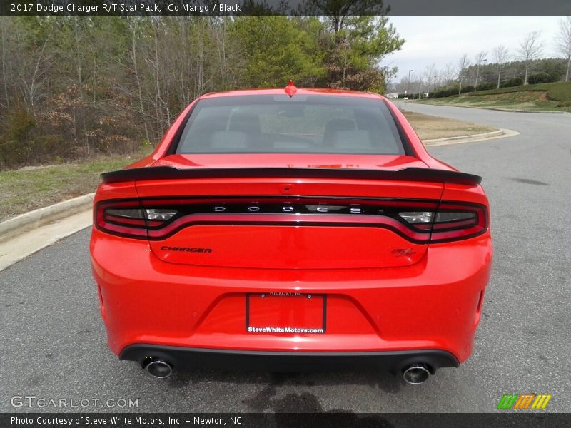 Go Mango / Black 2017 Dodge Charger R/T Scat Pack