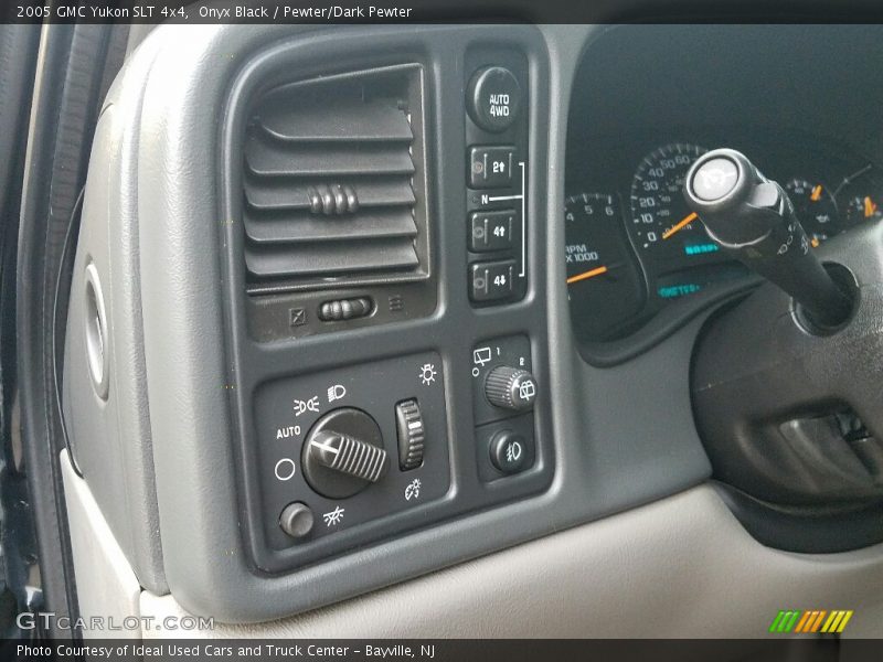 Onyx Black / Pewter/Dark Pewter 2005 GMC Yukon SLT 4x4