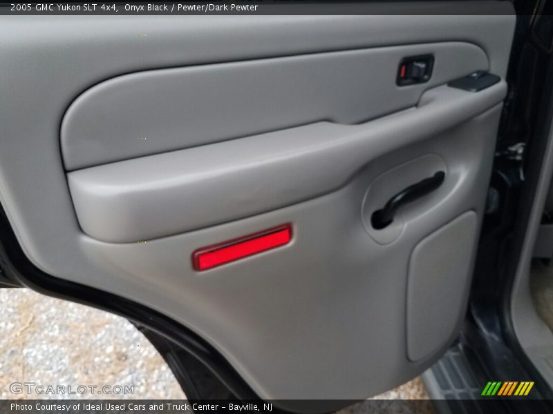 Onyx Black / Pewter/Dark Pewter 2005 GMC Yukon SLT 4x4