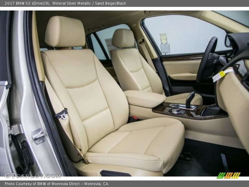 Mineral Silver Metallic / Sand Beige/Black 2017 BMW X3 sDrive28i