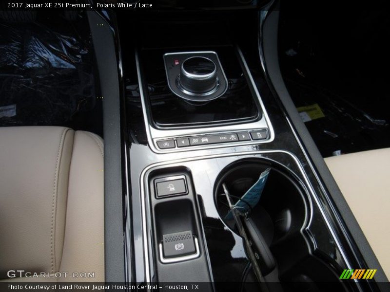 Polaris White / Latte 2017 Jaguar XE 25t Premium