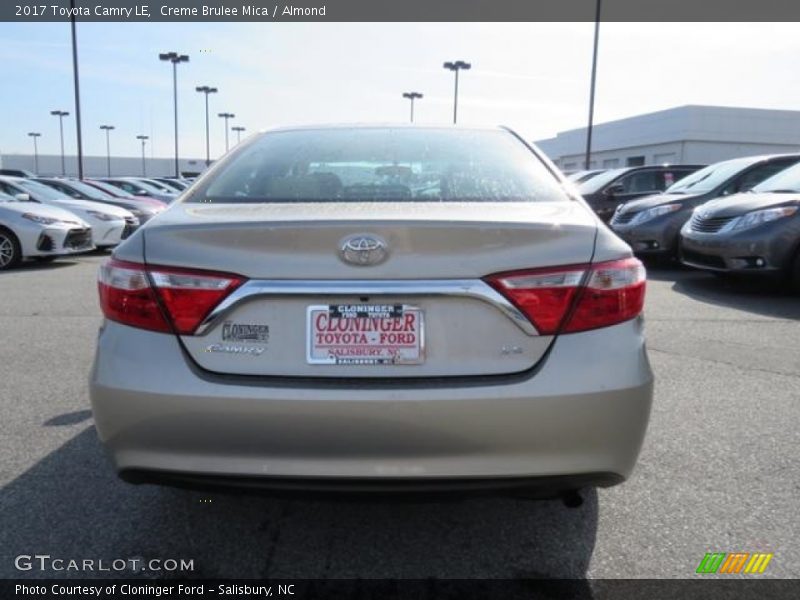 Creme Brulee Mica / Almond 2017 Toyota Camry LE