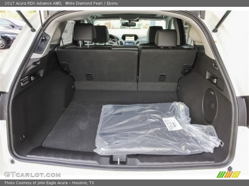  2017 RDX Advance AWD Trunk