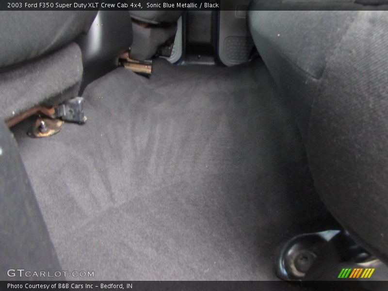 Sonic Blue Metallic / Black 2003 Ford F350 Super Duty XLT Crew Cab 4x4