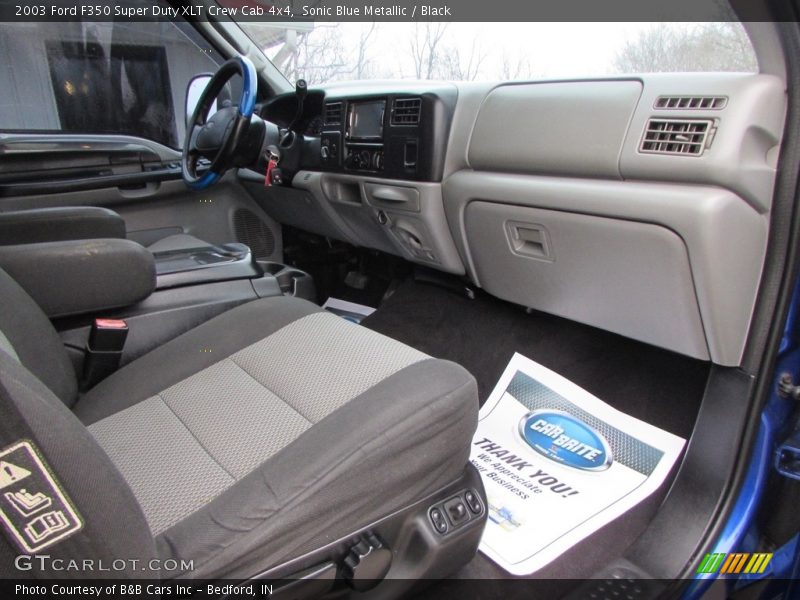 Sonic Blue Metallic / Black 2003 Ford F350 Super Duty XLT Crew Cab 4x4